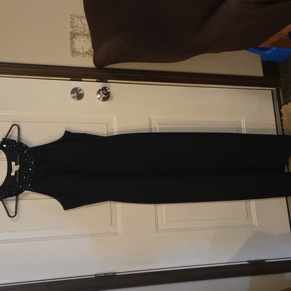 White House Black Market Black Jeweled Neckline Gown Size 14 - Picture 5 of 8